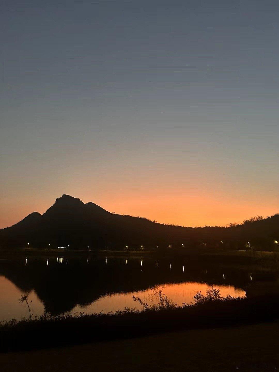 开年大涨定调2026主线，核心方向清晰如下：一、有色金属1. 贵金属：紫金矿业、