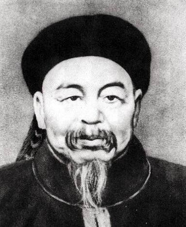 1859年，咸丰皇帝下旨将左宗棠斩首示罪，湖北巡抚胡林翼对左宗棠说：“皇命难违，