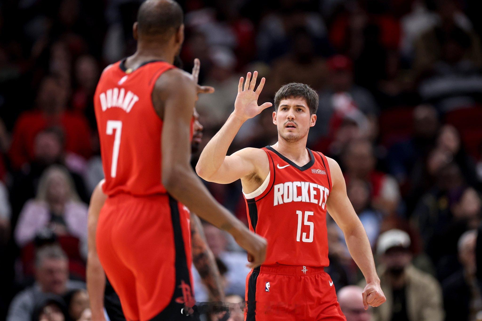 火箭首发：谢泼德、伊森、杜兰特、小贾、申京乌度卡没提伊森背靠背的事，大概率明天也