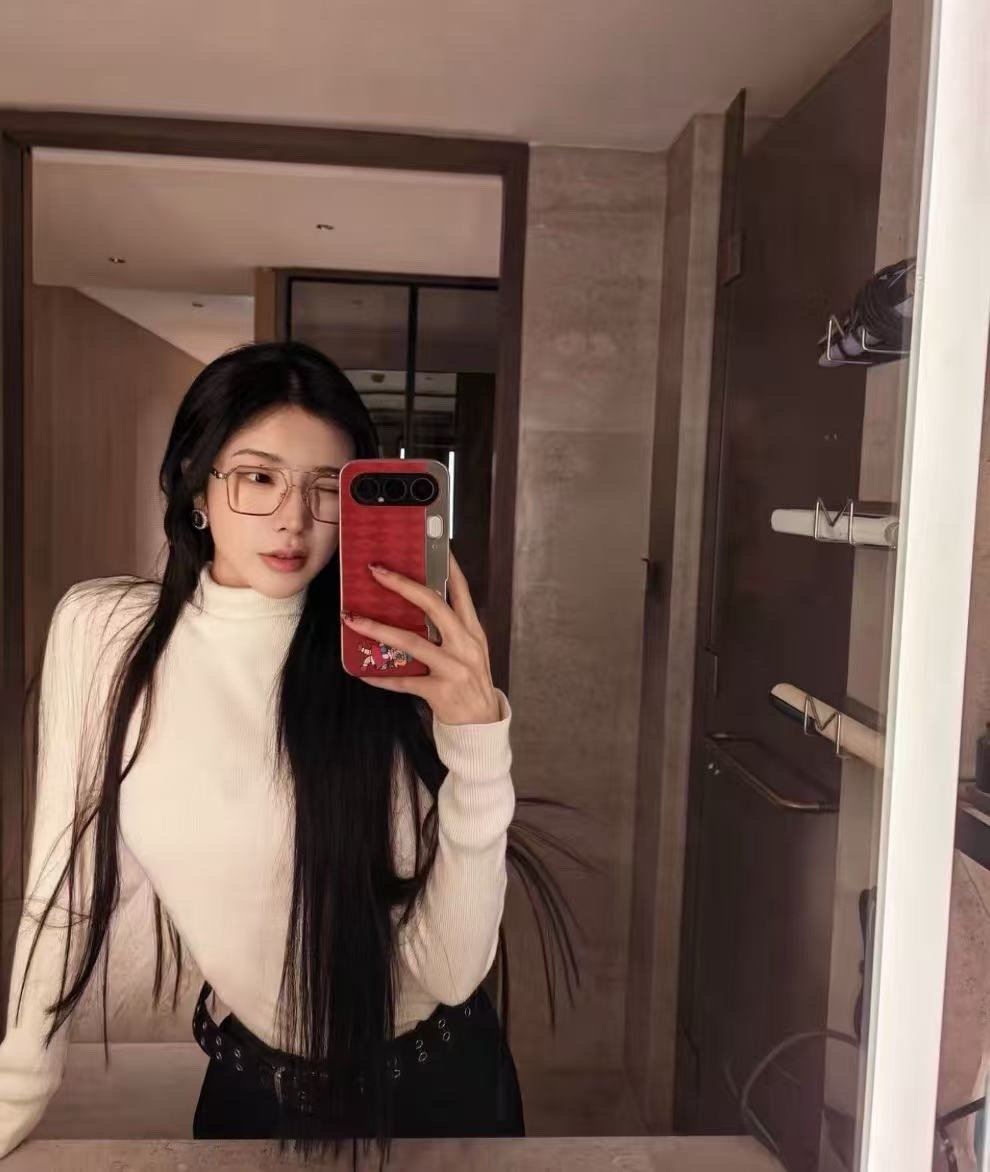 戴燕妮歌名跟马拉松一样长 刚跑完5000米就开唱，戴燕妮这体力我先跪了。新歌歌名