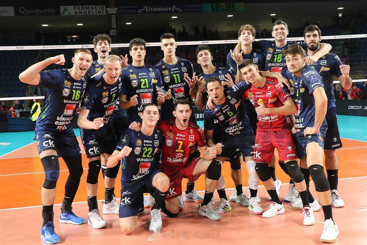 【欧冠男排鲁贝完胜蒙彼利埃 卢布林横扫浩克银行】国际排坛战报速递 12月9日，欧