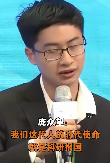 美国那边正忙着给中国科技企业加关税、搞封锁，又是芯片禁运又是技术卡脖子，以为这样