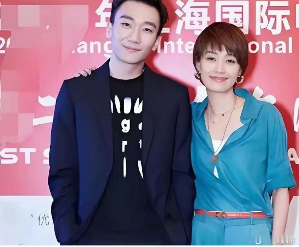 马伊琍新恋情曝光，小18岁新男友 