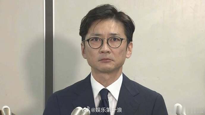 国分太一道歉国分太一取消申请人权救济 据日媒，12日，因涉嫌猥亵、违反节目规定的