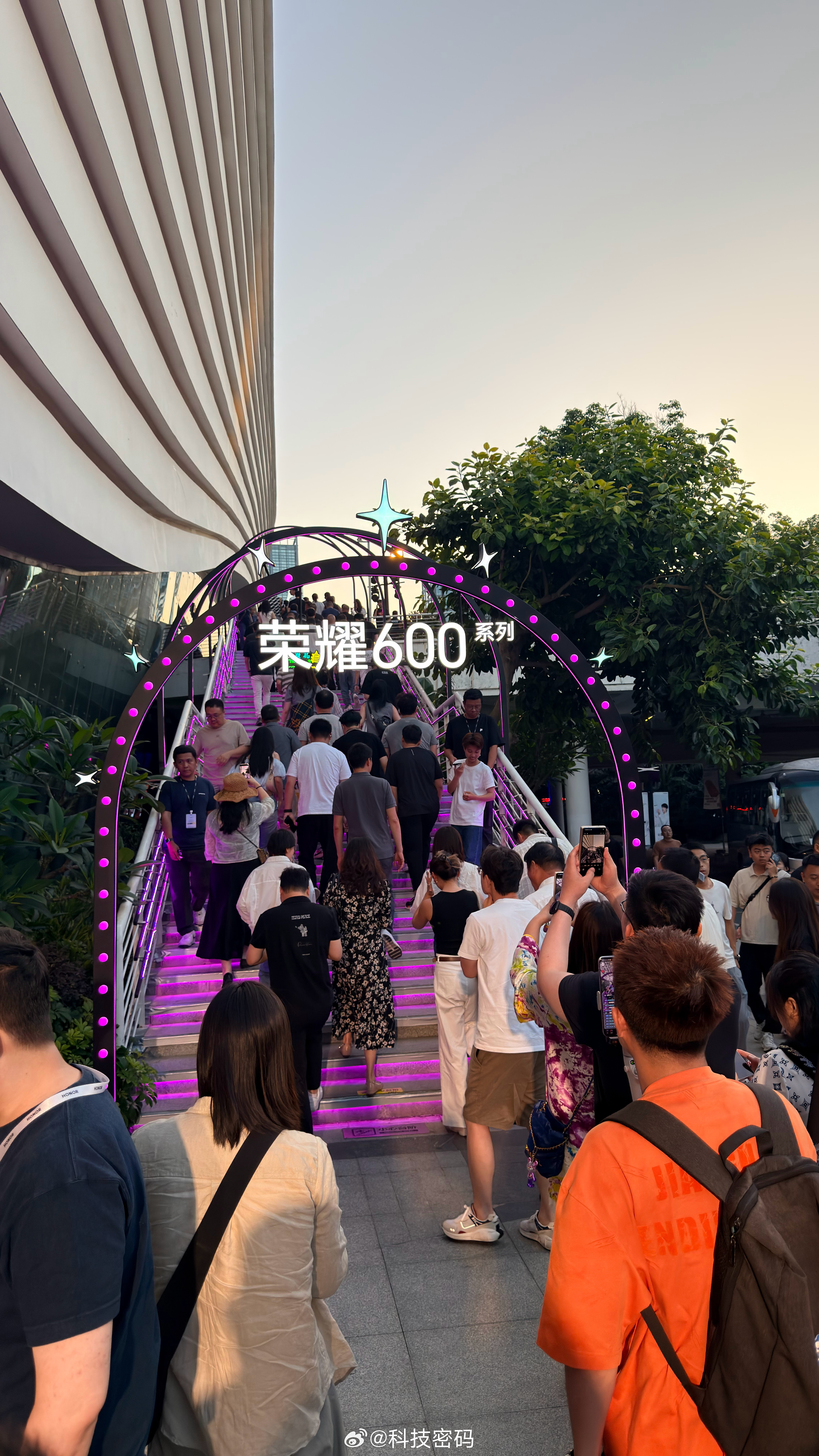 荣耀600系列发布会现场 