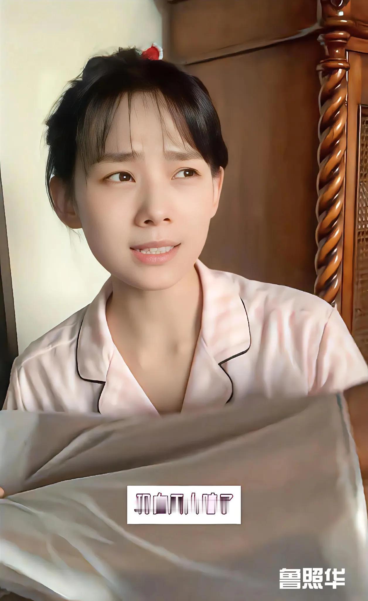 女明星邹眉头都是那么美呢
@鲁照华 
#哪位女神惊艳＃#