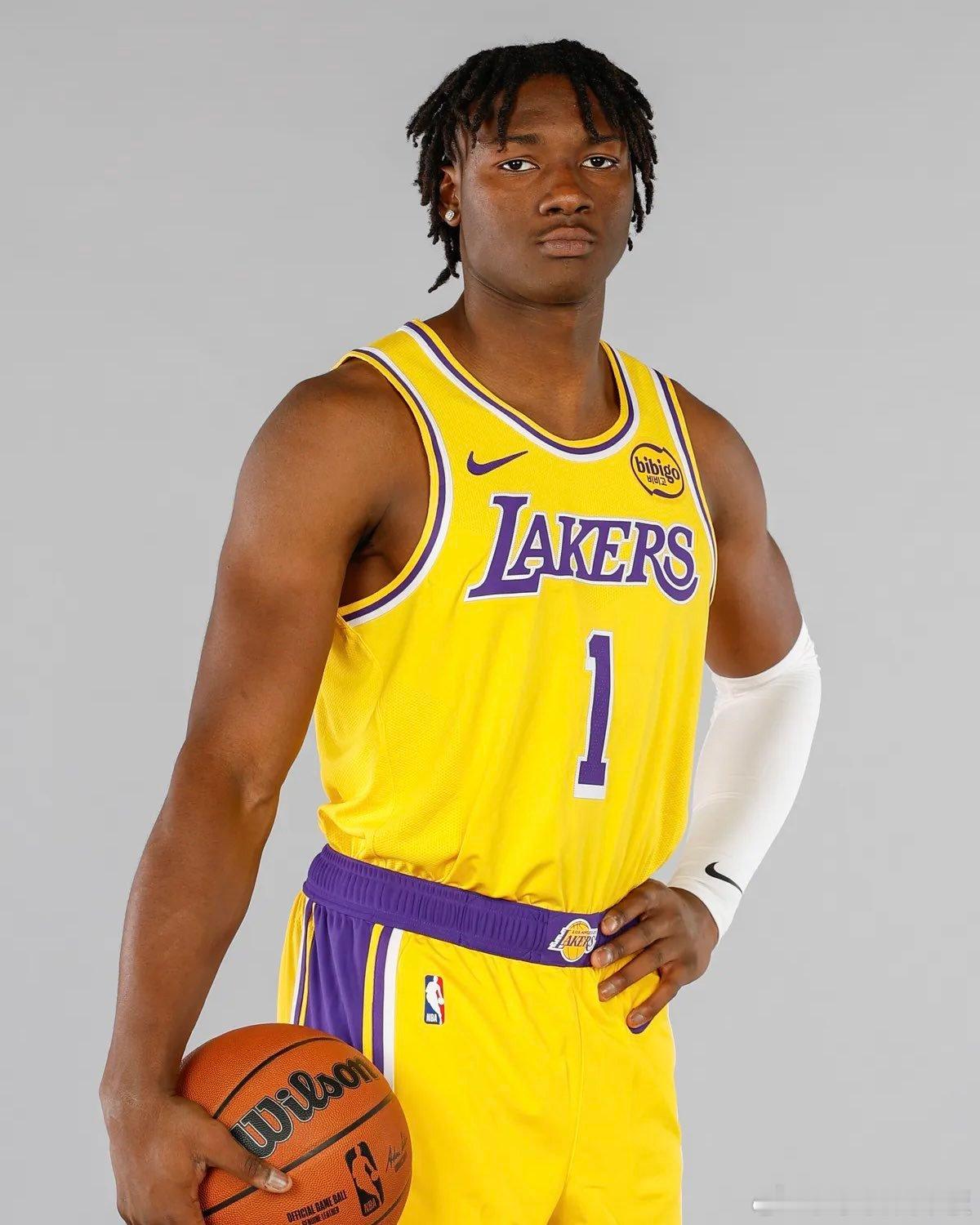 阿杜-迪耶罗将在今天比赛迎来湖人首秀！