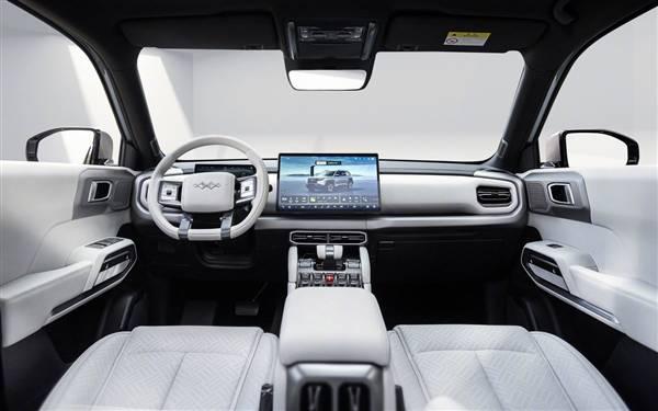 比亚迪方程豹品牌即将迎来新成员，钛3这款全新纯电动SUV将于3月31日正式开启预