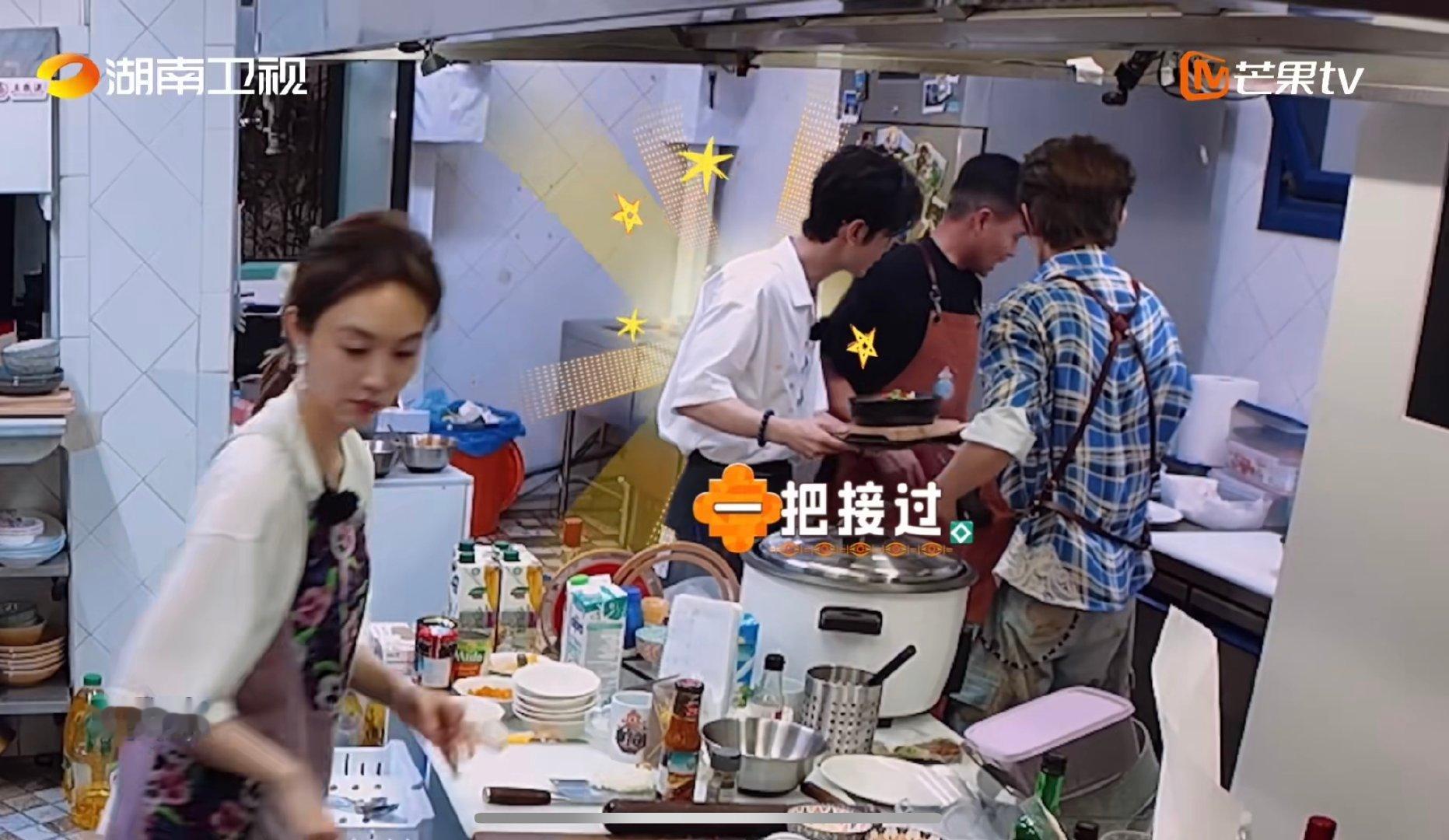 黄晓明高能量店长的一天 高能量的领导是谁在拥有中餐厅 晓明哥这运动量绝了！跑堂上