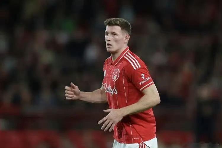 多家豪门关注的安德森不会在冬窗离队，森林要价8000-1亿英镑TA.O神：安德森