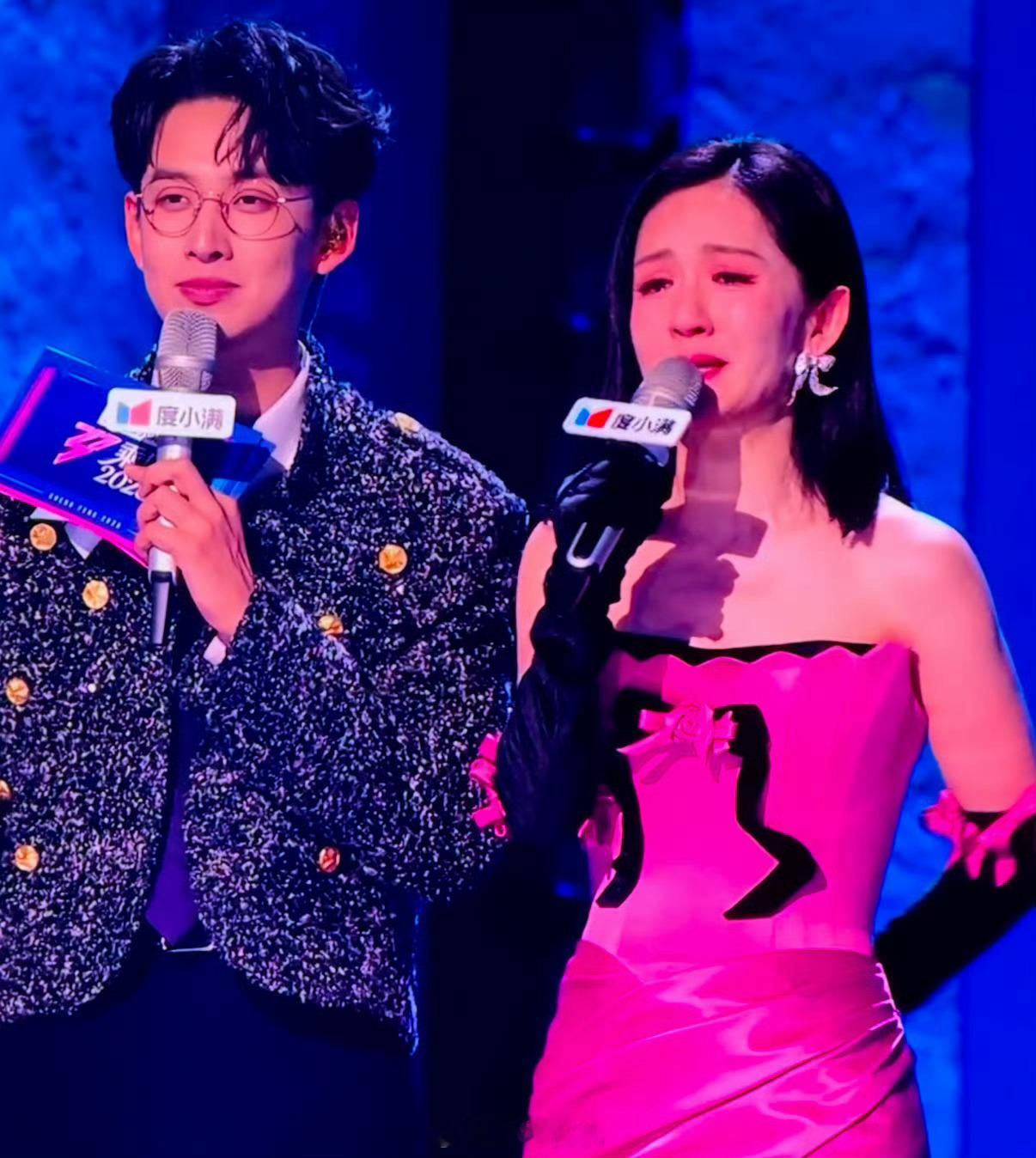 齐思钧表情  镜头下的各种细微表情都会被无限放大，各有视角与解读。理性看待瞬间画