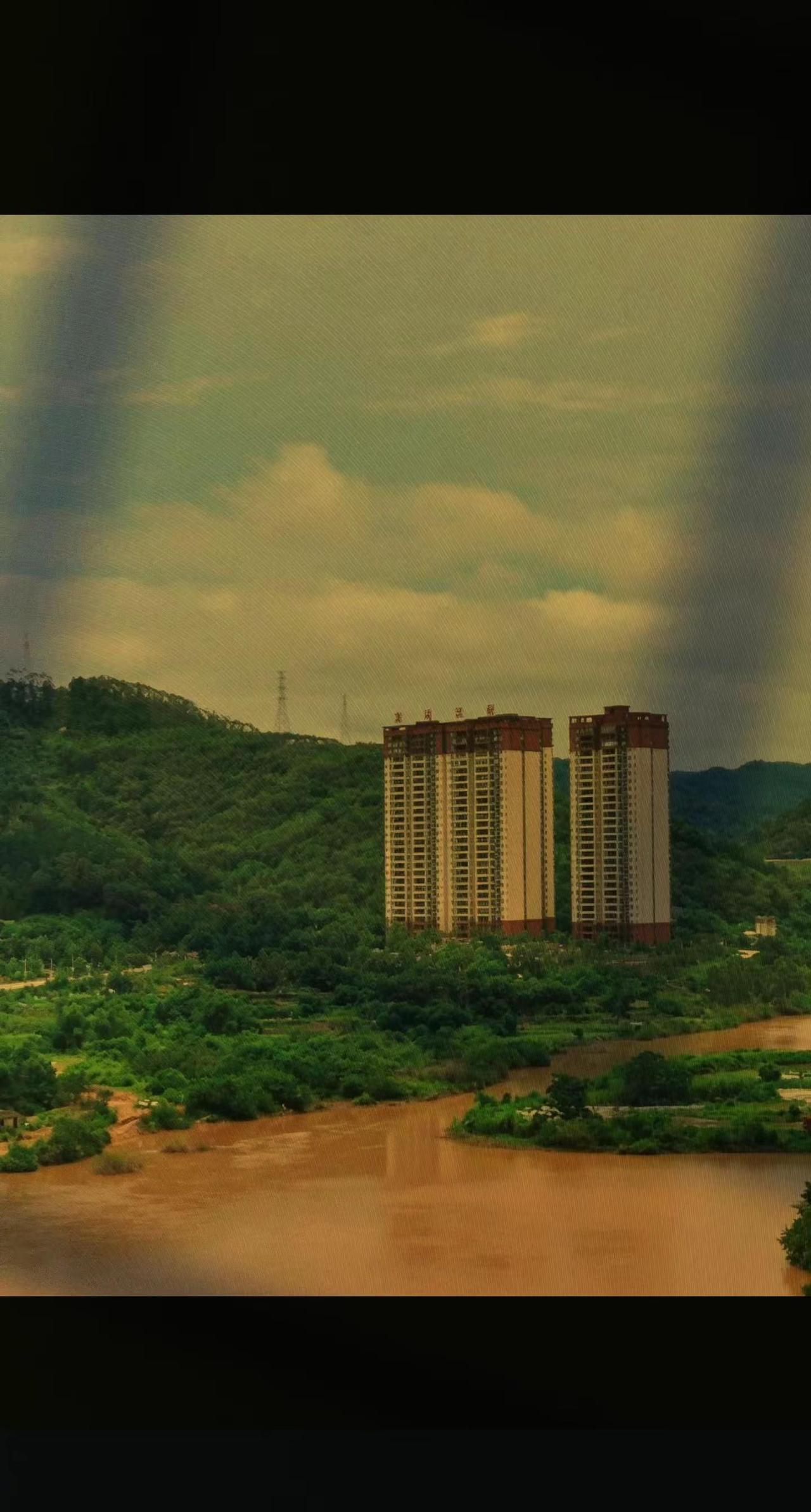 AI去线构图优化 ai创作