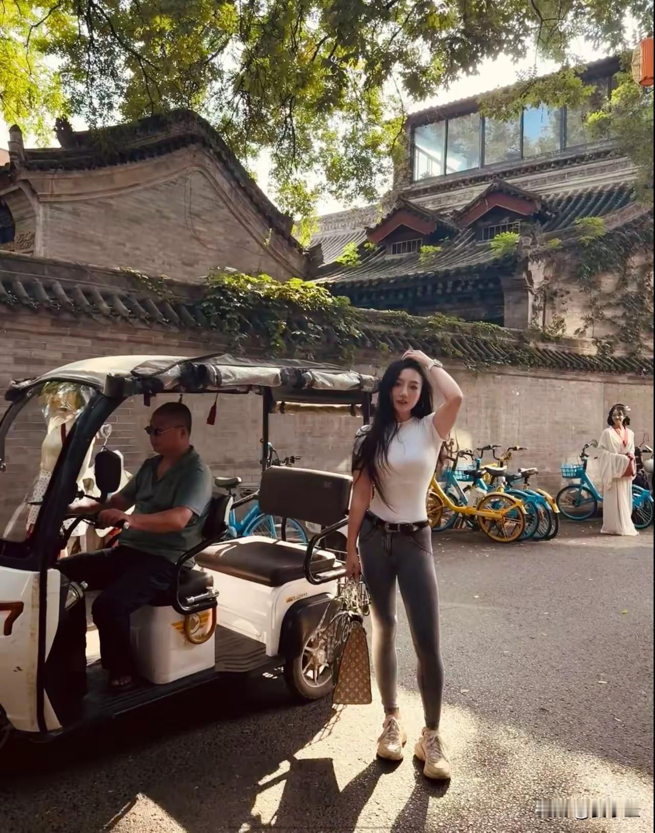 你觉得人生最美的希望是什么对未来充满憧憬也是希望，激励自己坚持前行。