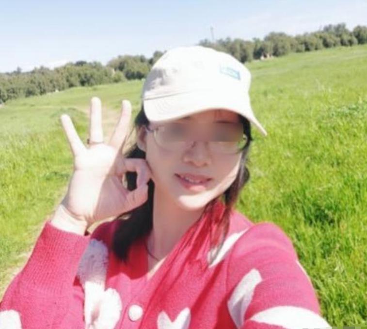 “中国越制裁我，我就越反华！”今年3月，百万粉丝的女网红于国外屡屡诋毁中国，受出