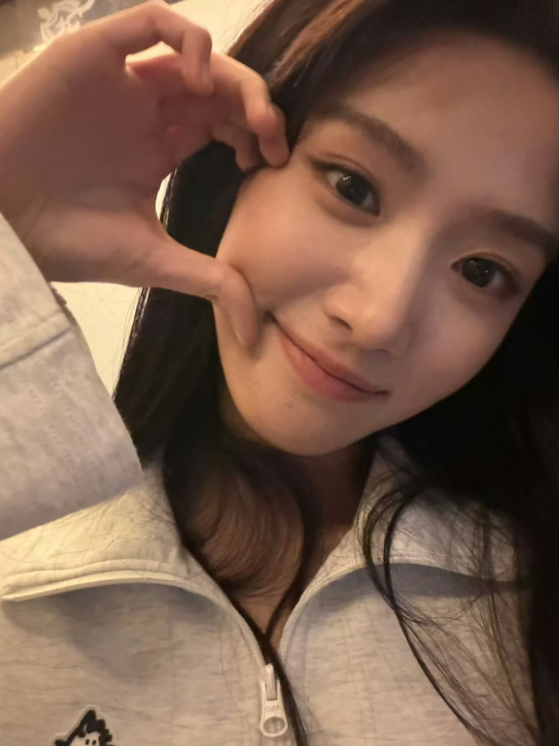 好相处不等于敬业啊 纯路人 没有批评谁的意思 粉丝别来攻击我 真真纯路人（别来攻