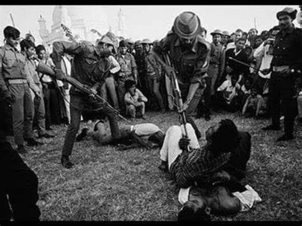 【1971年血腥的探照灯行动】
1971年3月，巴基斯坦军队在东巴基斯坦发起了一