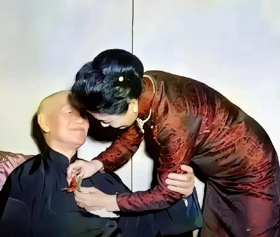 看到这一幕，不知道说什么了[不看]