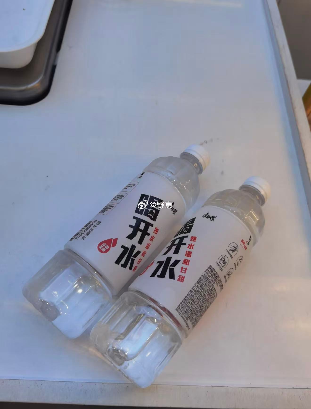 只喝水不喝饮料的朋友看完《问心2》愈发懂得喝水的重要！放弃高糖饮品，常饮康师傅喝