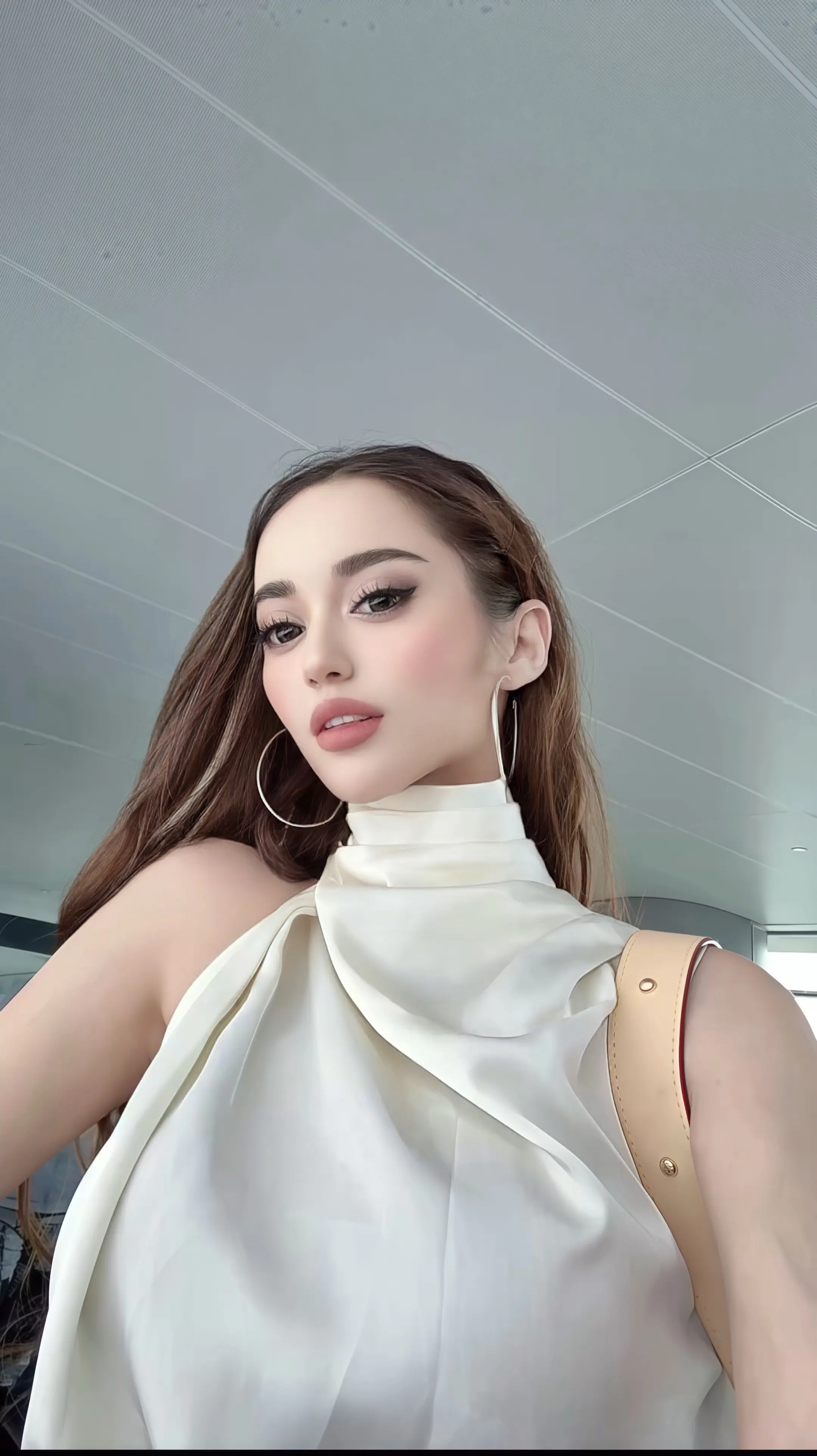 除了赚钱变美变强，其他消耗你的人和事，都应该送上“短舍离”