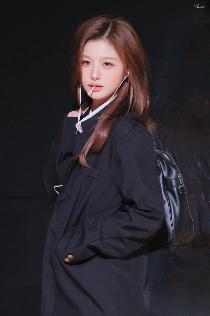 NMIXX先行曲 投稿【雪允】放学别走 我送你回去 