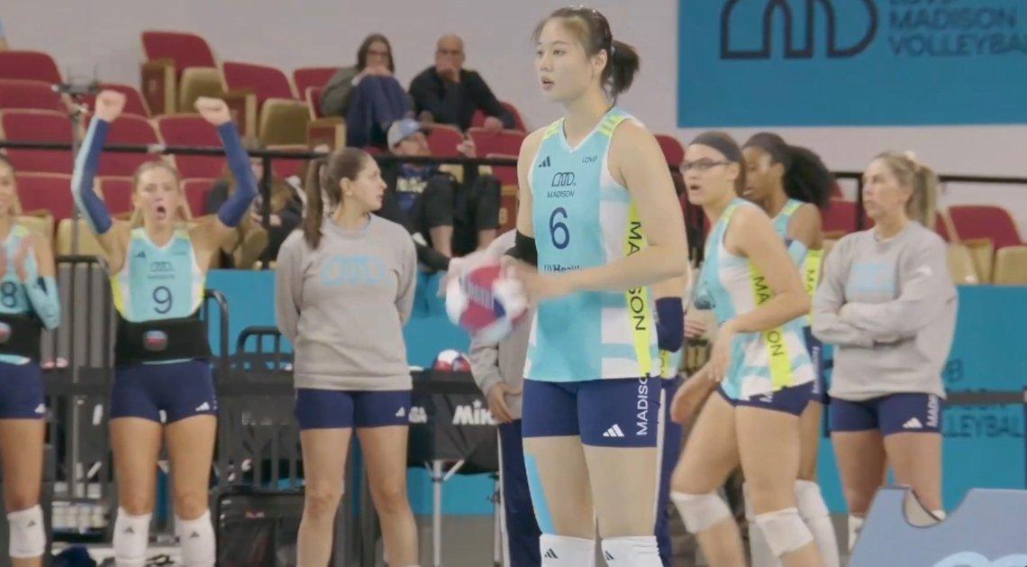 小宇和这队服很适配了