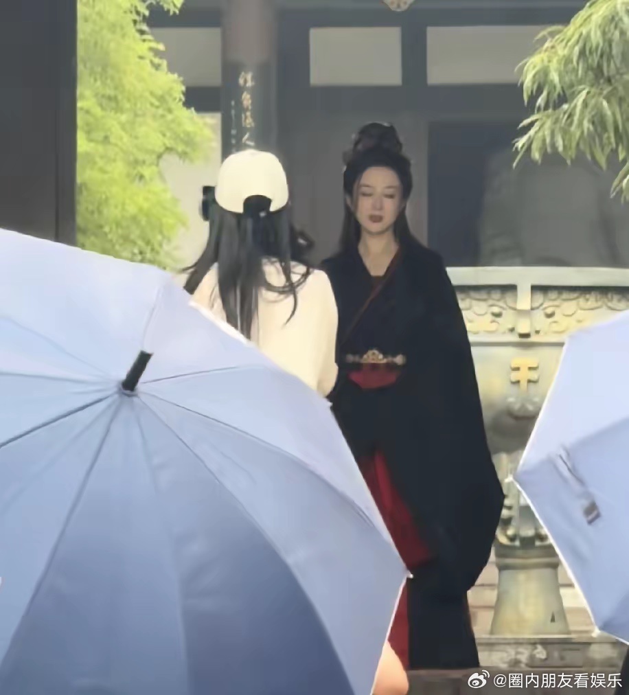 有些玄学，不信不行李依晓回宿迁刚刚踏进项王故里就下了大雨，出来就停，这样的巧合，