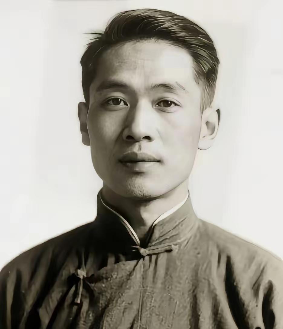 1930年，地下党员傅有智被捕，敌人把他带到了海滩，连开5枪，枪枪命中，谁知，等