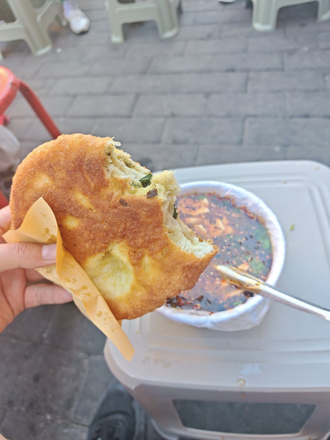 早起葱花饼＋豆腐脑，爽！ 