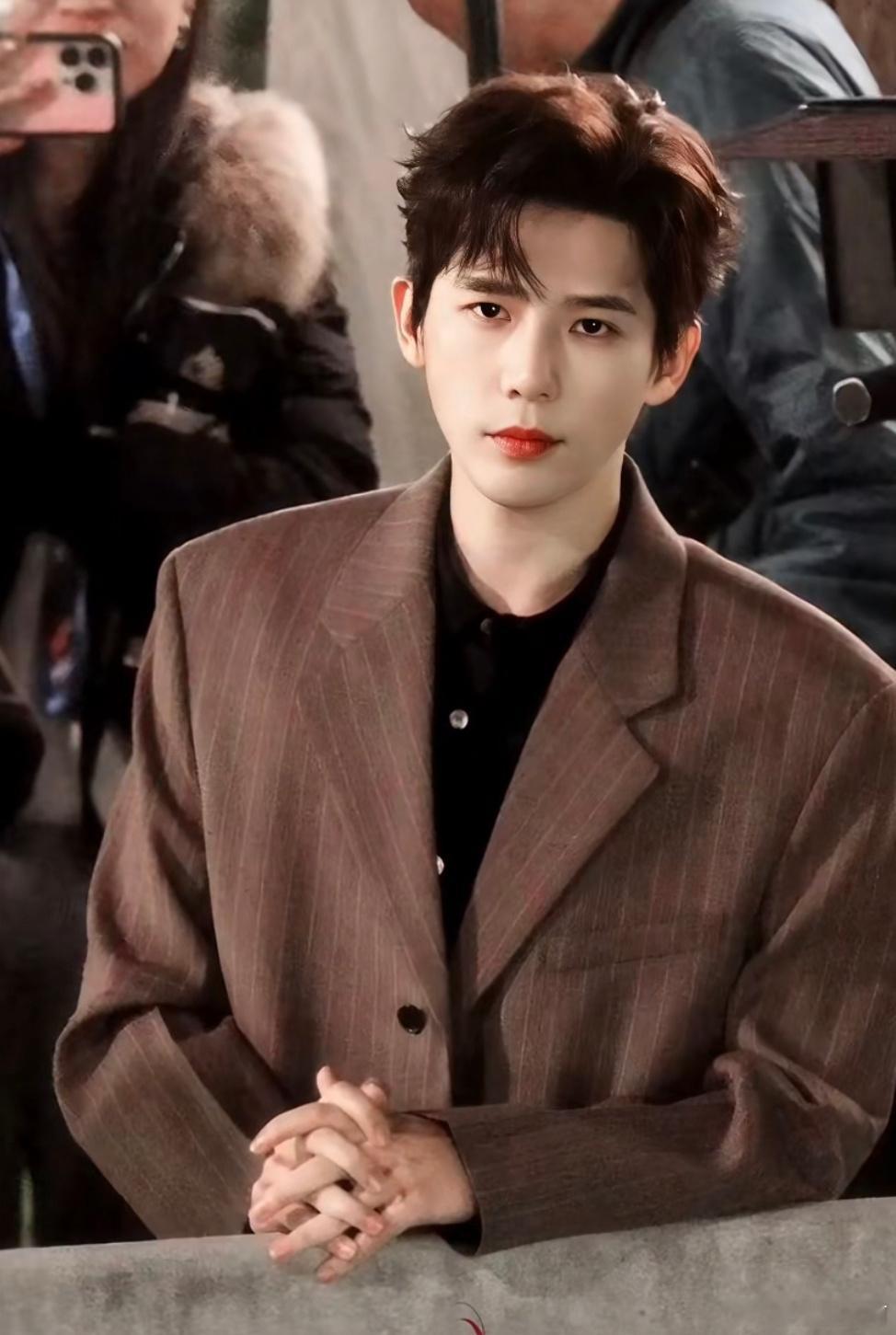 王安宇《想把你和时间藏起来》季清和路透，清冷矜贵的公子哥！ 