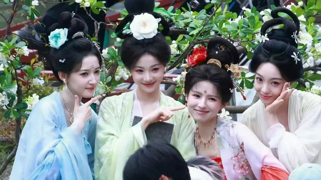 这下谁分的清 谁是女主攻玉 