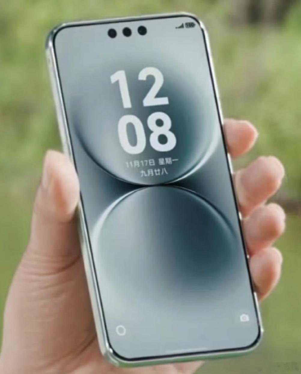 华为 ，那看来这次的峰值亮度绝对没问题，而且不只是峰值，应该是平均亮度都会高很多