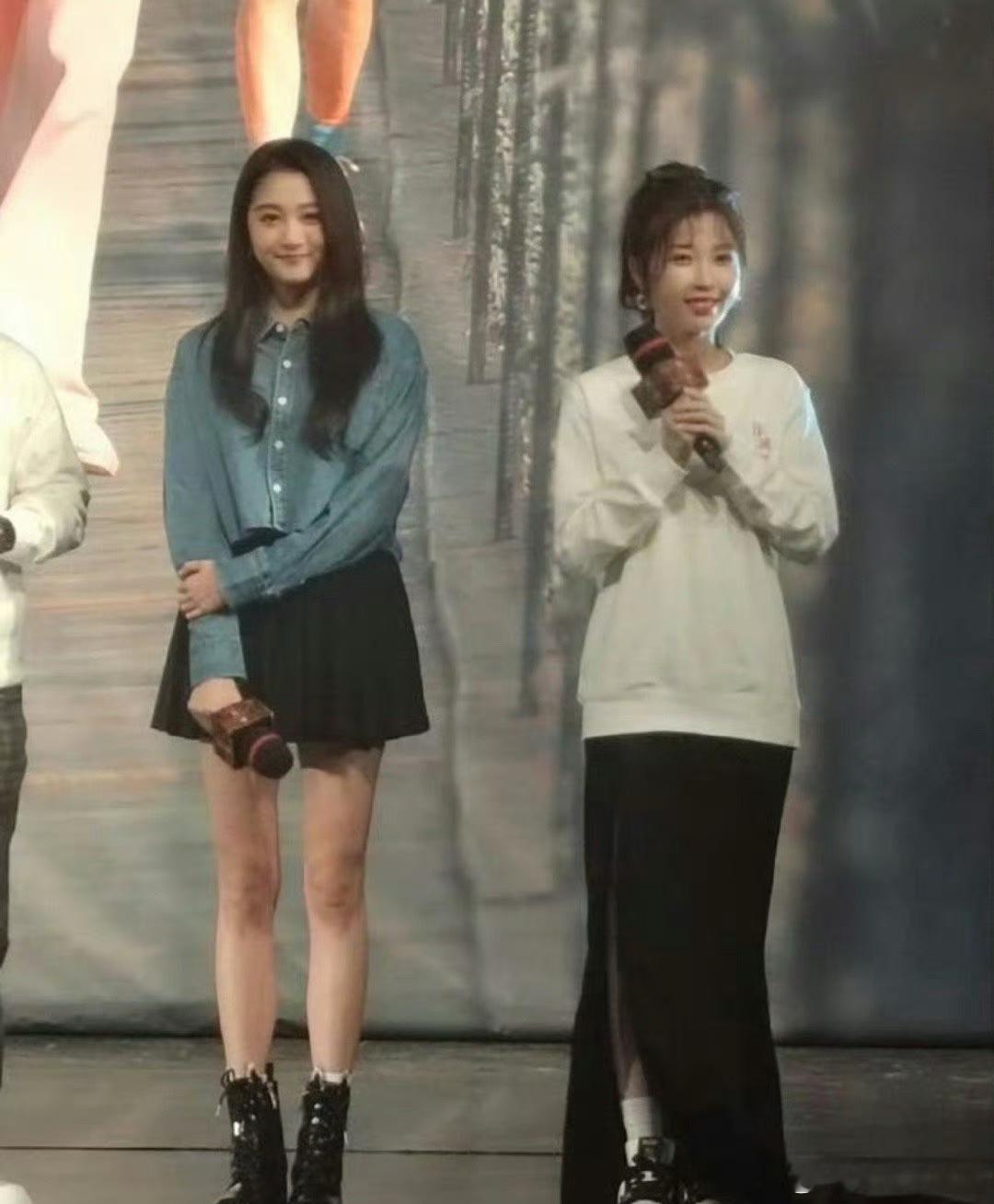 关晓彤和虞书欣到底谁更有气场一些呢 ​​​