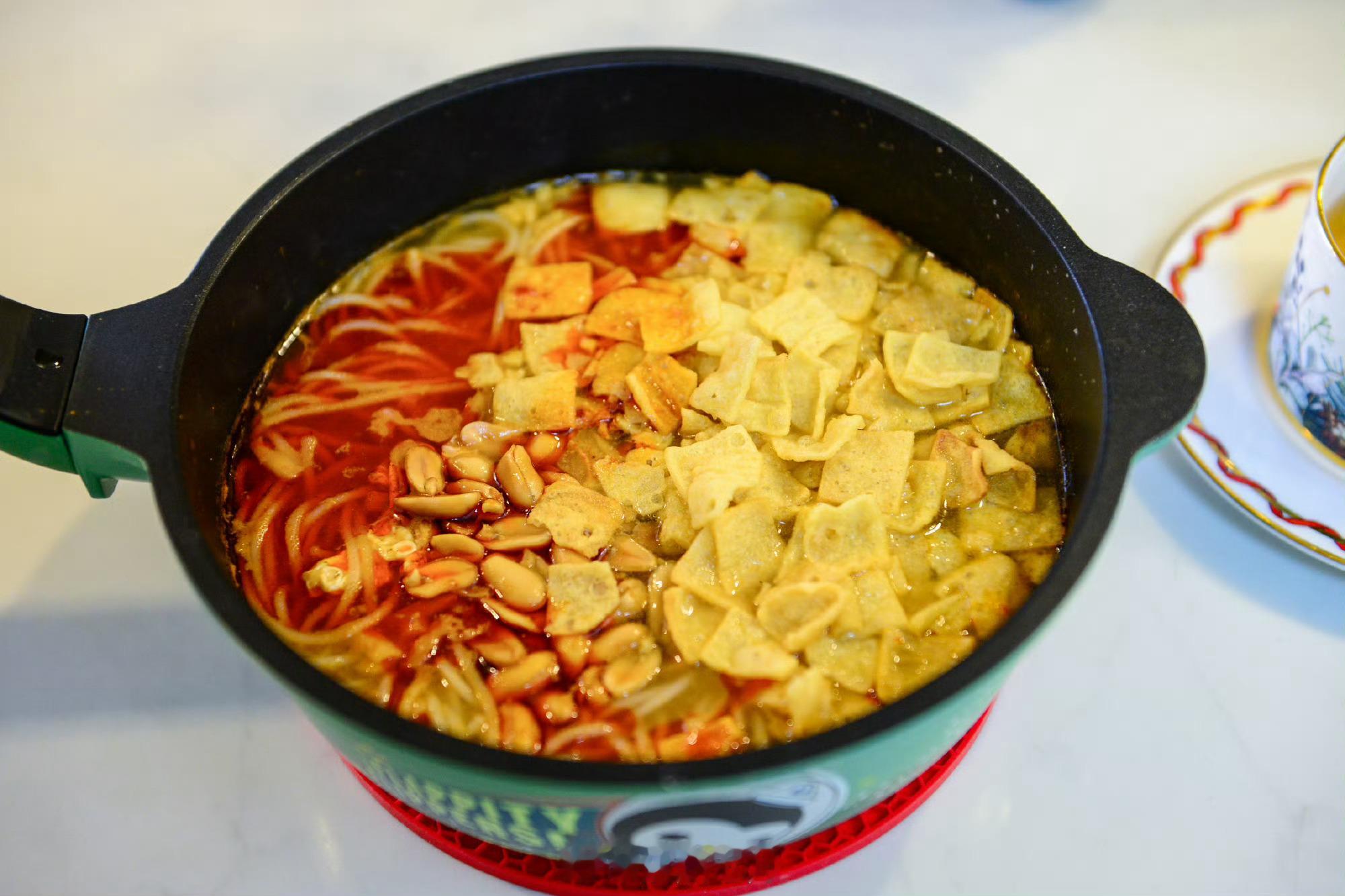 螺蛳粉、臭豆腐、蓝纹奶酪、臭鳜鱼……都是我爱吃的！😃为什么很多人爱吃臭味儿的食
