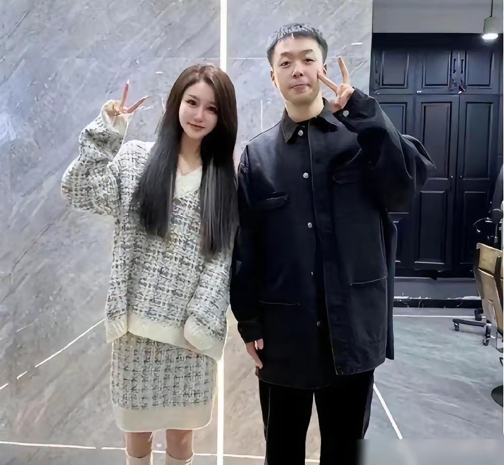 并不是每个人在减肥后都能显得更加迷人，海涛就是一个与众不同的例子[笑cry] 