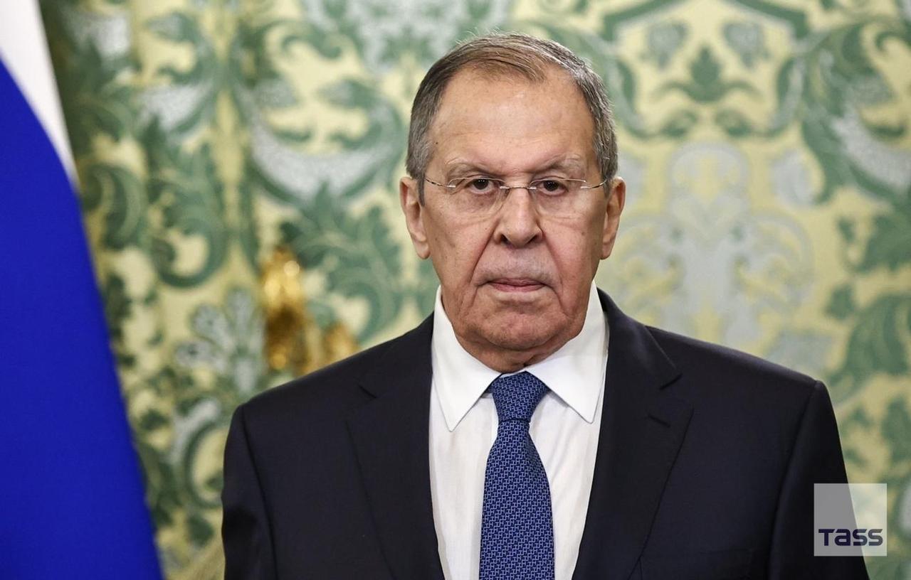 新闻快讯——俄罗斯外长谢尔盖·拉夫罗夫在接受阿拉比亚电视台采访时表示：
美国一方