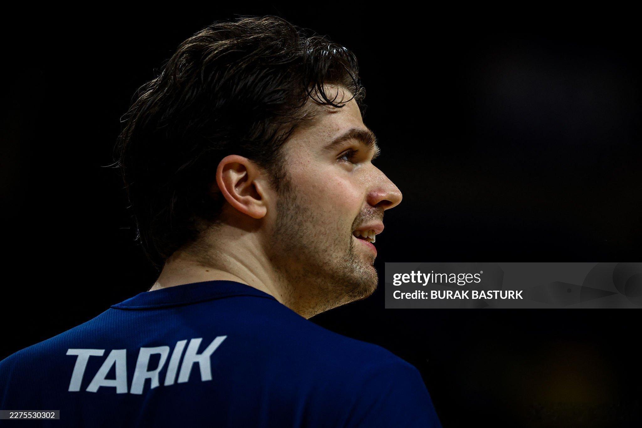 MFFL 来自Marc Stein的消息。达拉斯将与比贝罗维奇签下一份2年600