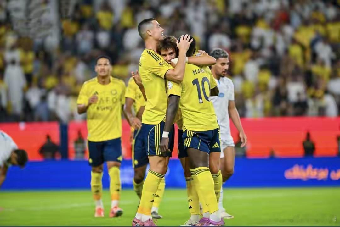 利雅得胜利5比1哈萨征服c罗世界波破门 利雅得胜利在主场阿尔瓦利德公园球场以5比