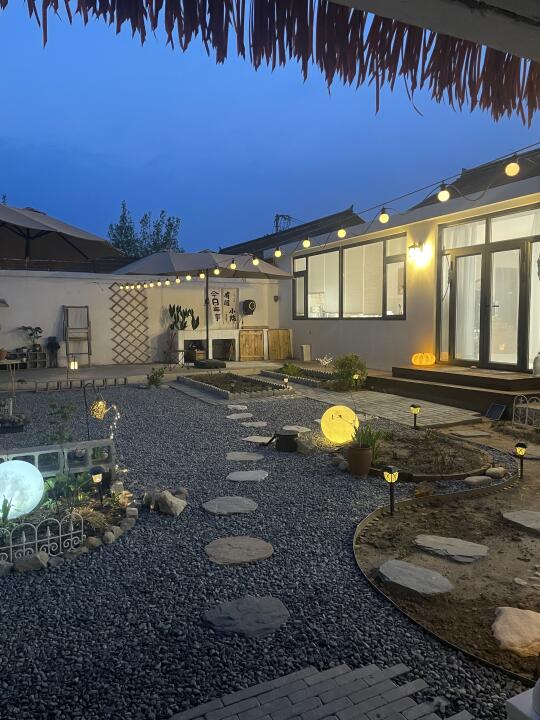 18张live图/这样的小院生活需要多少退休金