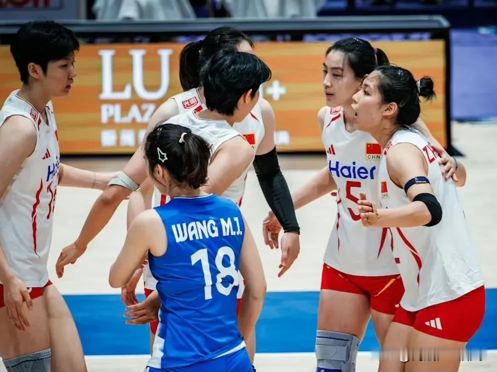 女排世联赛，0-3、1-3、2-3，三支亚洲球队全部落败！
1、日本站大阪站，泰