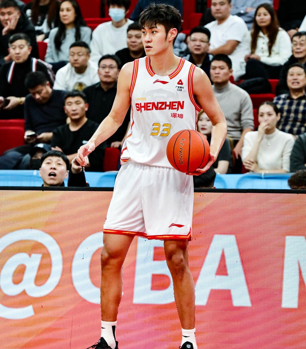 随着深圳103-98击败山西，一共有5个没想到：

1、没想到王浩然神兵天降，拿