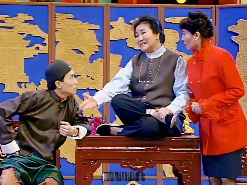 盘点历年春晚越来越智能从朴素的生活期盼到智能的美好图景，春晚见证着时代的跨越。今