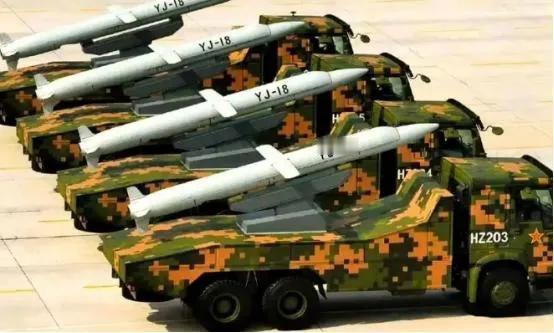 俄专家给中国火箭军算了一笔账：高强度冲突中，半小时齐射即可瘫痪对方战役体系。底气
