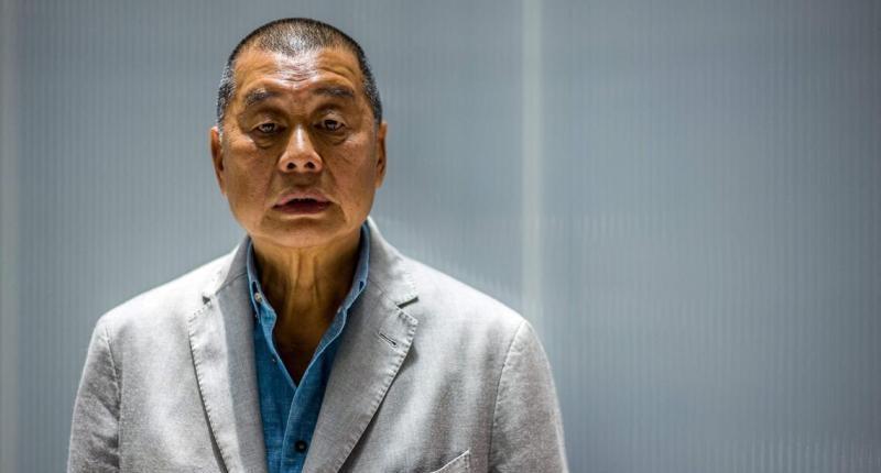 黎智英放弃上诉，20年刑期就此坐实，最戏剧的地方恰恰是最后什么都没发生。
法院系