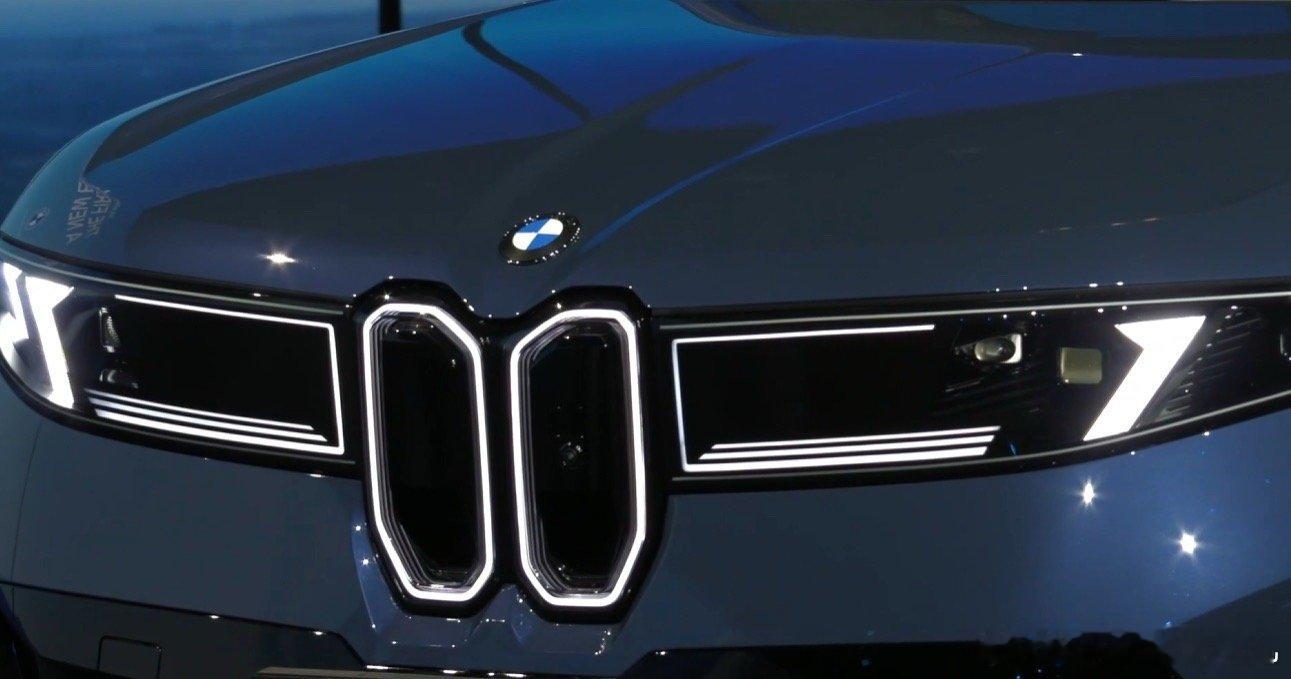 新世代宝马终于来了预热了几天新时代宝马终于来了第一款车型是BMW iX3关于宝马