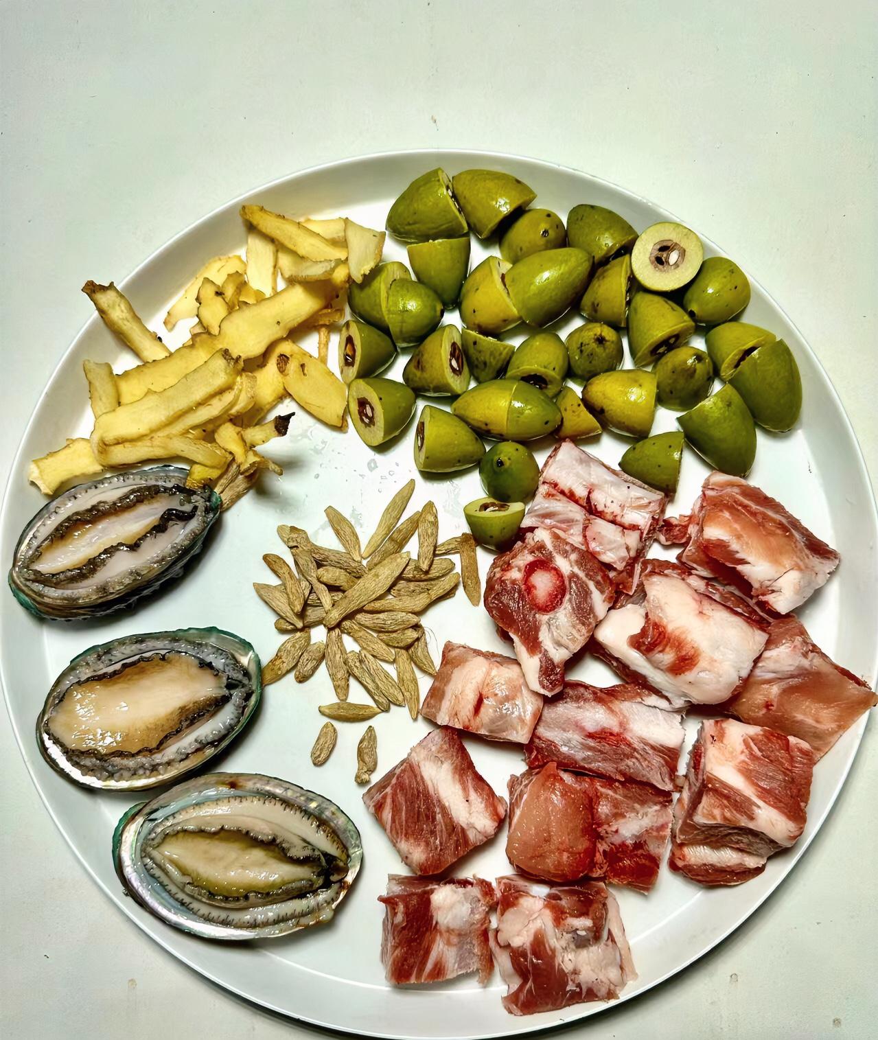 有健康，才有精力去生活，去爱家人，去追求想要的一切 健康被认为是无价之宝,你同意