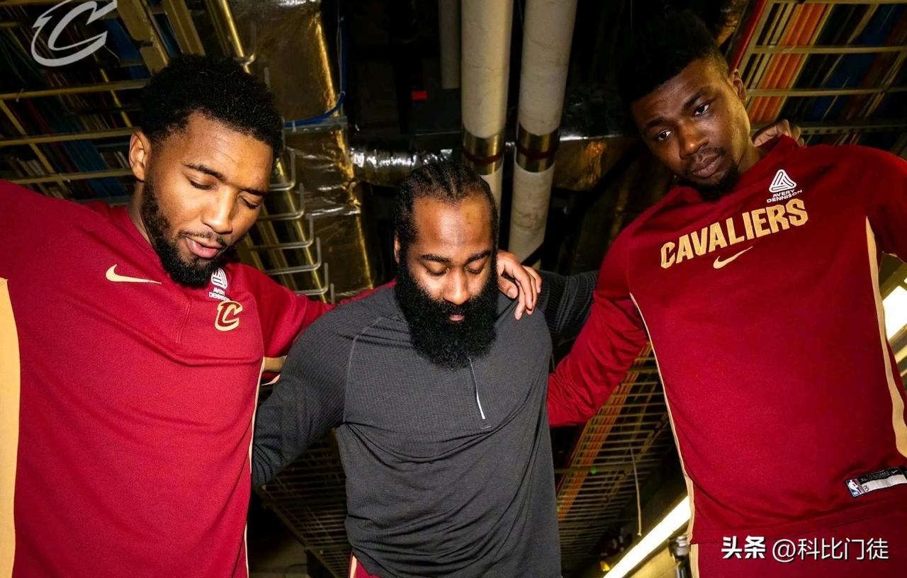 双星闪耀，米切尔42分，哈登主场传球玩魔术，骑士四连胜

哈登这传球真美妙啊，在