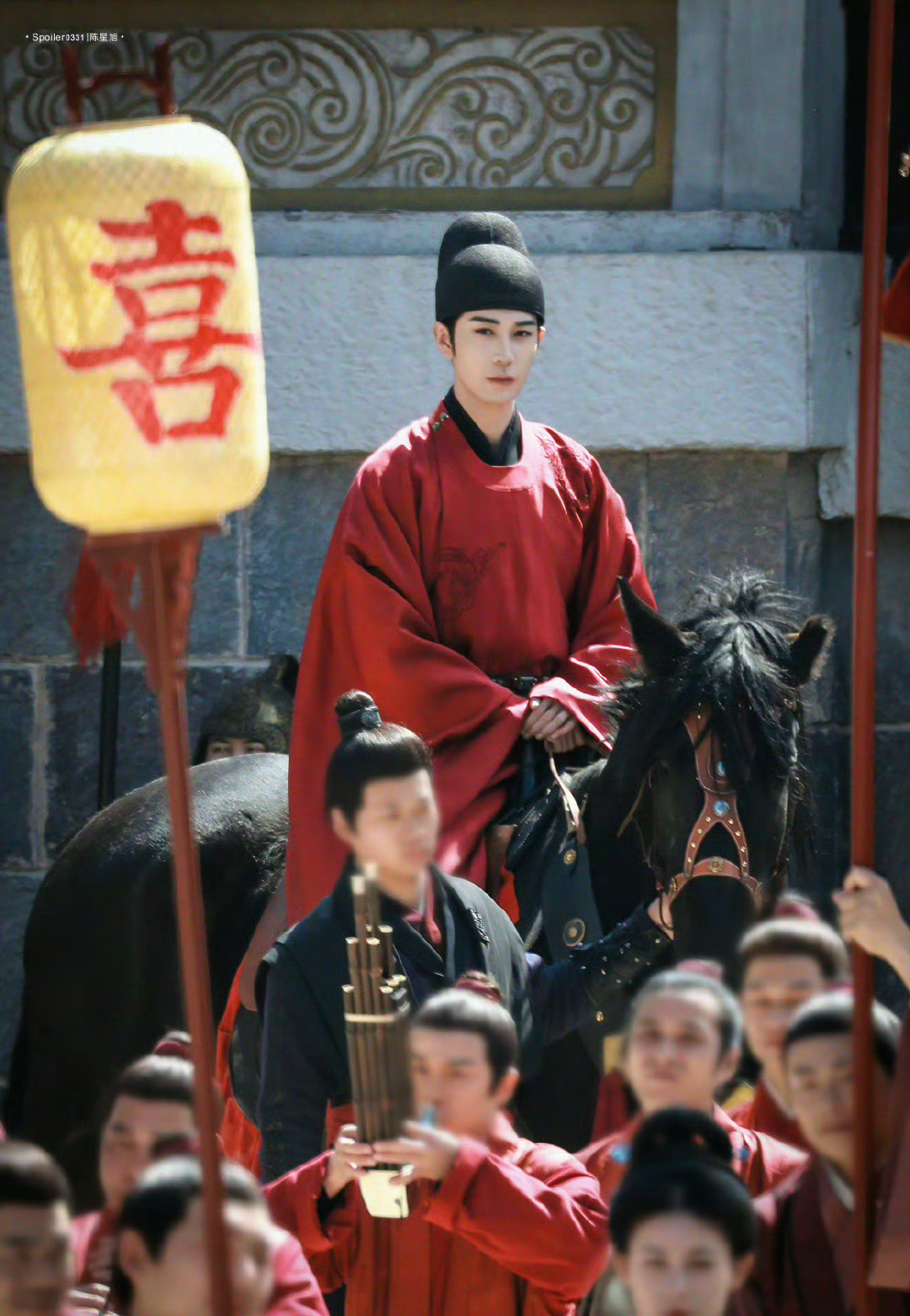 陈星旭《金枝》陆行之大婚骑马路透，周正俊朗的新郎官！ 