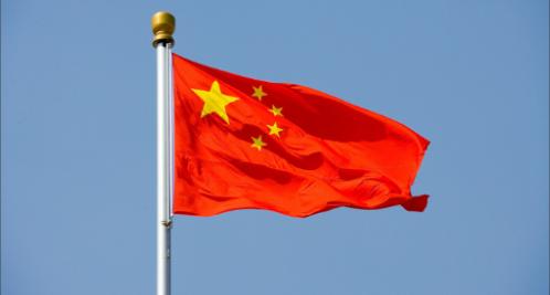 这两年，你有没有发现一个奇怪的现象？
 
我们越来越强大了，经济体量世界第二，产