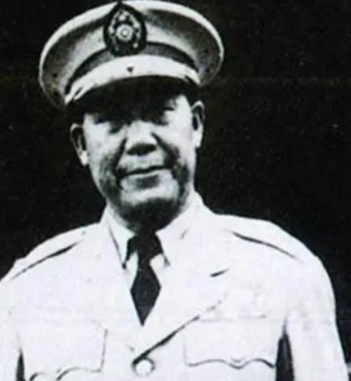 1949年，蒋介石下令刘安祺撤离青岛前炸毁重要设施，但刘安祺没执行，部队走后青岛