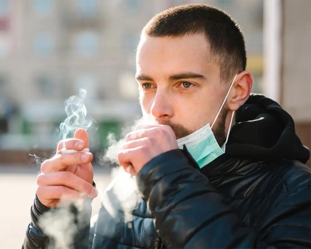 吸烟的人对病毒感染的反应与不吸烟的人是不同的，例如患流感后，吸烟的人的症状往往比
